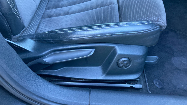 Audi A4 2.0T FSI S Line 4dr S Tronic [Leather/Alc] Petrol Saloon